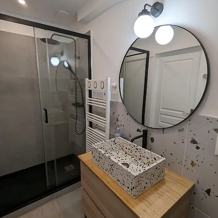 Appartement, A Proximite Du Chateau