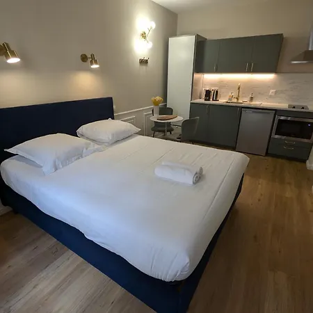 Appartement, A Proximite Du Chateau *